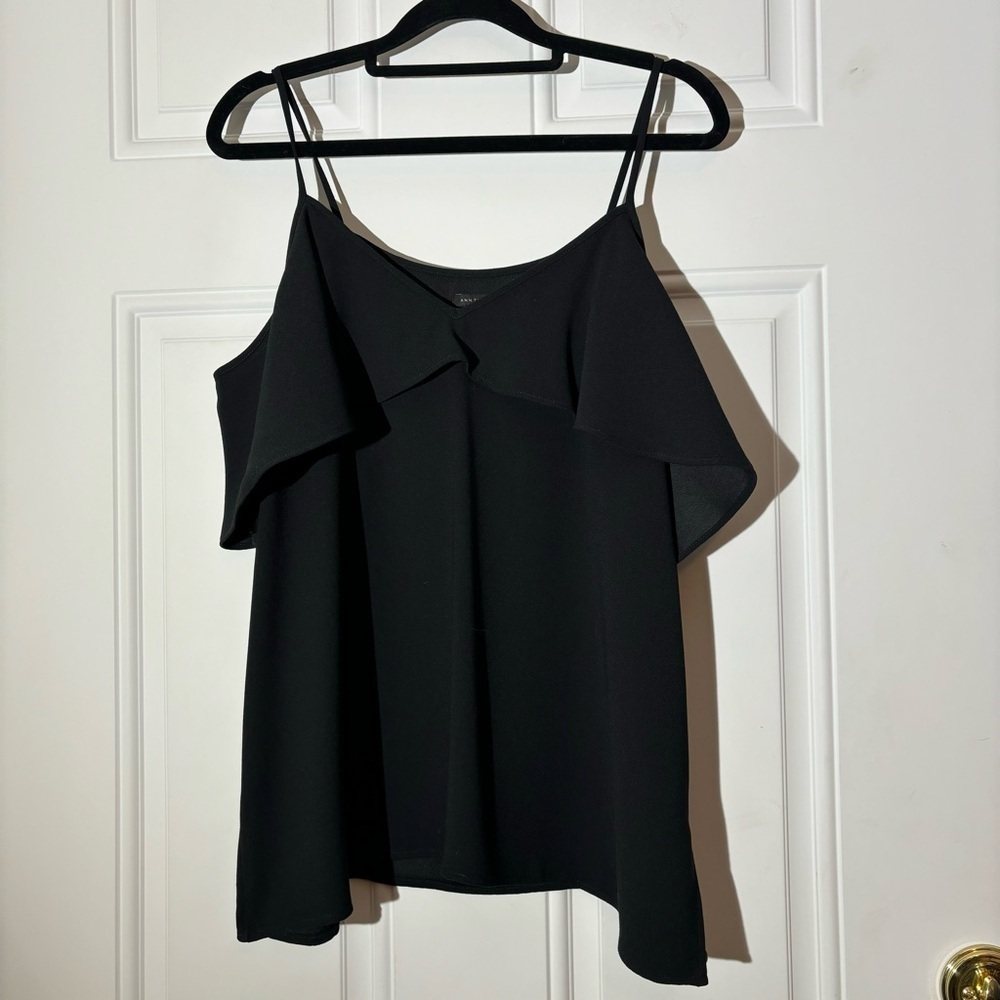 ♥️2/$15 or 3/$21♥️ NWOT Ann Taylor Black Camisole w/Ruffle, Size Small